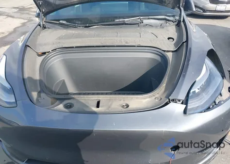 2022 Tesla Model Y Performance Dual Motor All-Wheel Drive z USA, uszkodzony, nr VIN 7SAYGDEF3NF336224